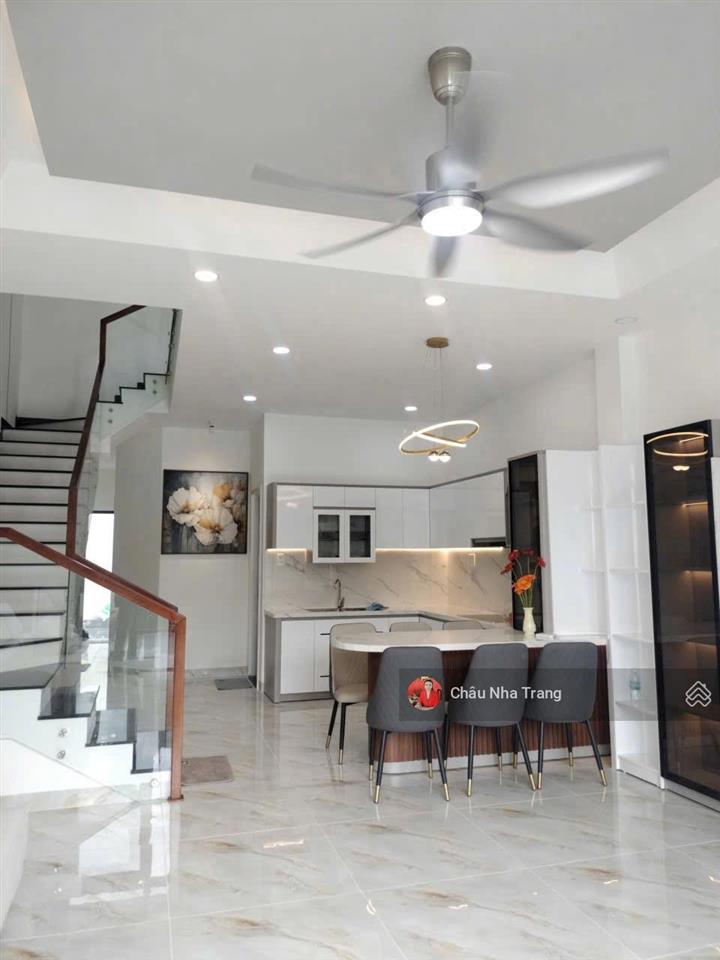 Nhà 2 tầng hẻm oto vĩnh ngọc dt 120m2 giá 4ty899