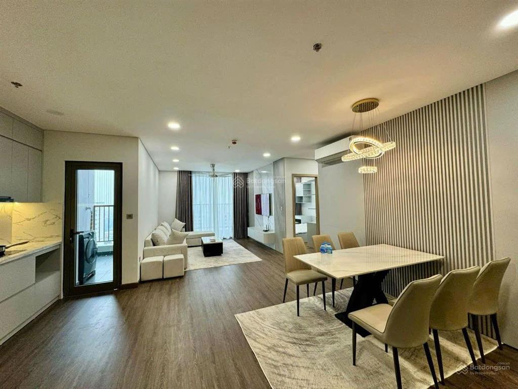 Em cần cho thuê căn căn 120m2 (3pn3wc) giá 13 triệu nội thất full đồtại khai sơn cty
