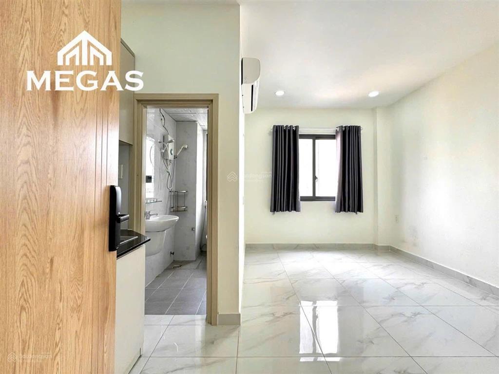 Studio cửa sổ thoáng  giá rẻ chỉ 3.5triệu  có thang máy  giặt xấy ngay chung cư citi soho quận 2