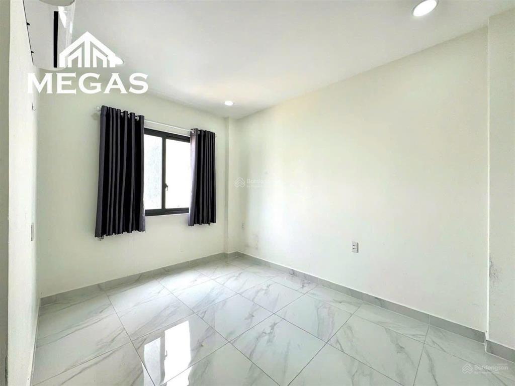 Studio cửa sổ thoáng  giá rẻ chỉ 3.5triệu  có thang máy  giặt xấy ngay chung cư citi soho quận 2