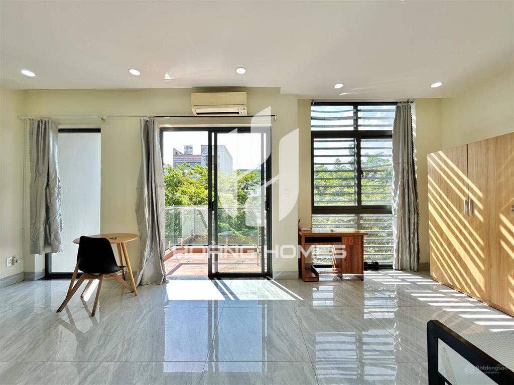 Studio ban công siêu rộng  nội thất mới leng keng ngay chung cư citi soho  trường umt quận 2