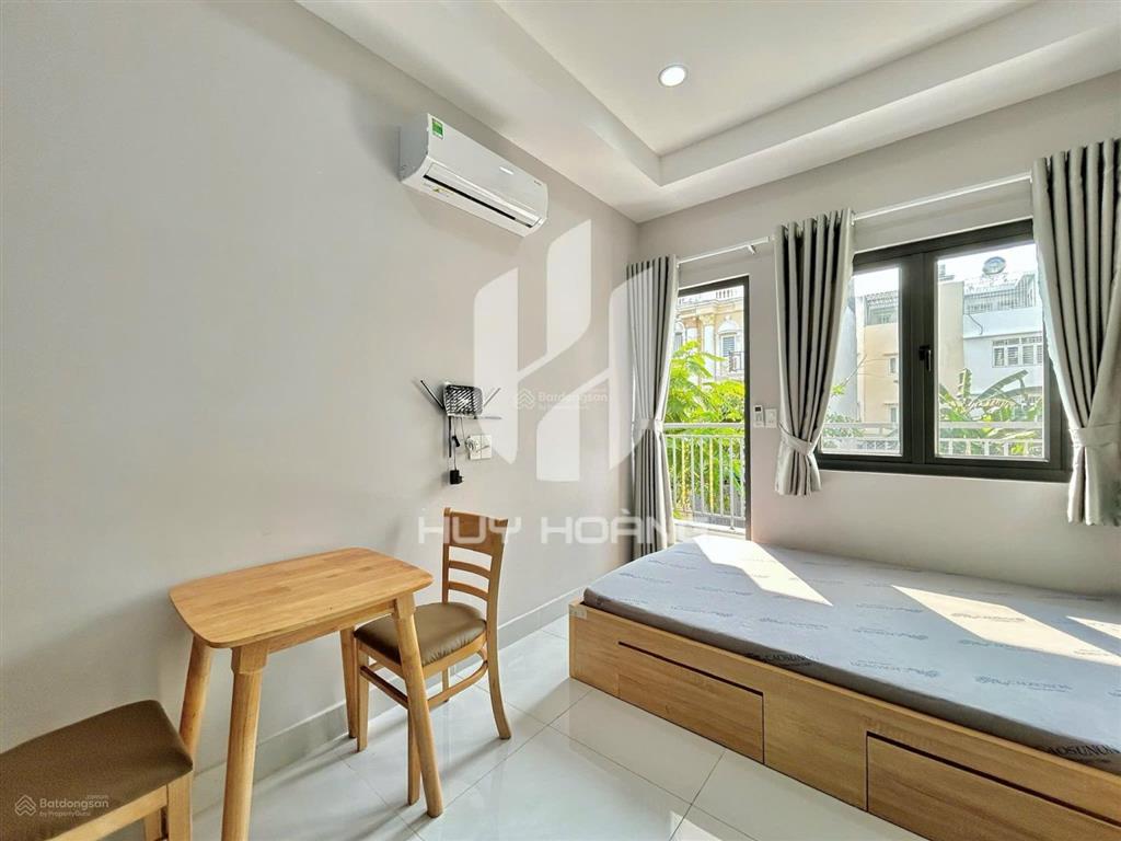 Ban công, nhà mới  thang máy ngay chung cư citi soho  trường umt quận 2