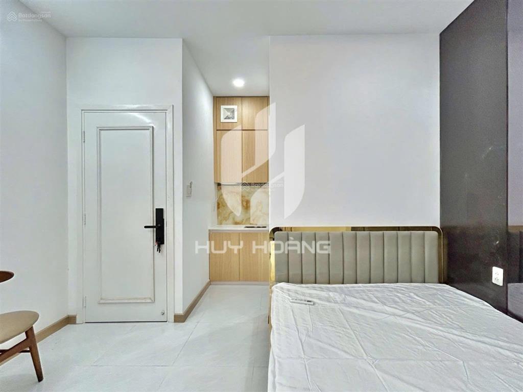 Studio cửa sổ thoáng, full nội thất thang máy chỉ 3.7 triệu