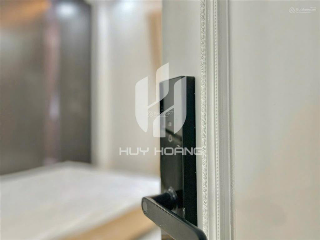 Studio cửa sổ thoáng, full nội thất thang máy chỉ 3.7 triệu