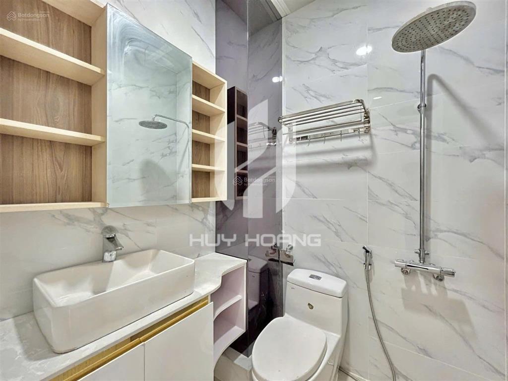 Studio cửa sổ thoáng, full nội thất thang máy chỉ 3.7 triệu