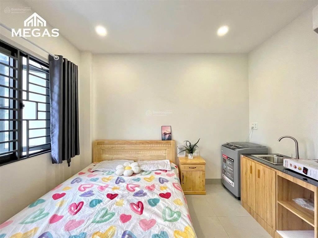 Phòng ban công máy giặt riêng giá rẻ chỉ 4 triệu ngay chung cư citi soho  trường umt quận 2