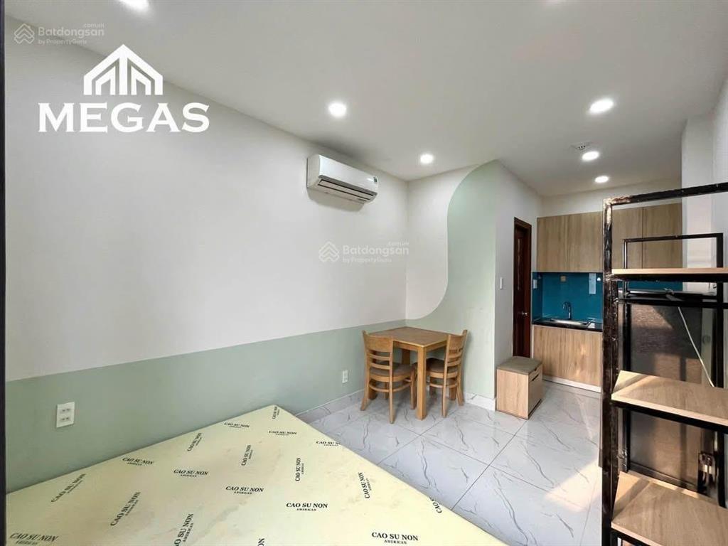 Phòng cửa sổ thoáng  full nội thất, thang máy ngay chung cư citi soho, trường umt quận 2