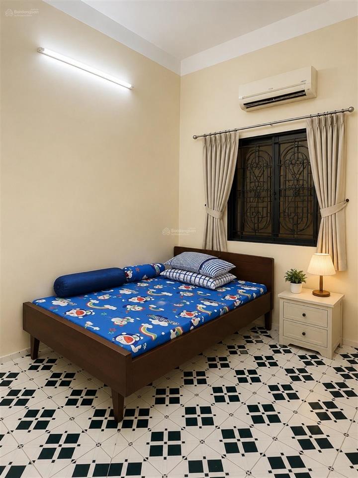 Gần mặt tiền phan văn trị số nở hậu 5m 76m2  9,8 tỷ