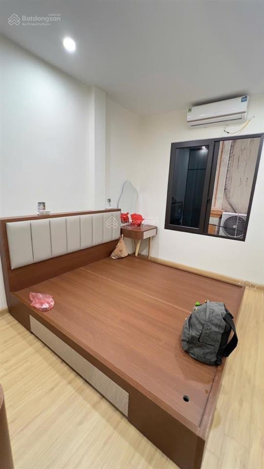 Siêu hiếm trung tâm đống đa  5 tầng, 3 ngủ khép kín  45m ra phố, thông tứ tung  kinh doanh ol