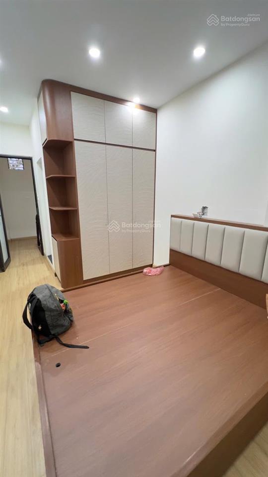 Siêu hiếm trung tâm đống đa  5 tầng, 3 ngủ khép kín  45m ra phố, thông tứ tung  kinh doanh ol