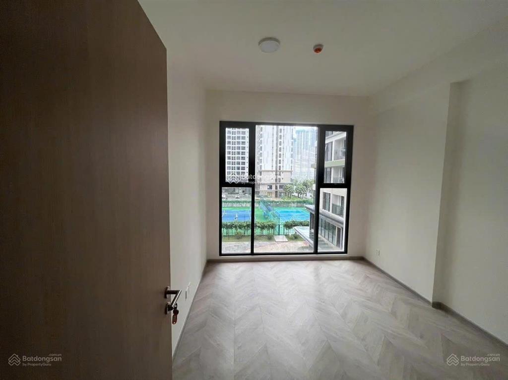 Độc quyền căn 2pn full nội thất  chỉ 4,6 tỷ bao hết. tầng đẹp  masteri centre point q9