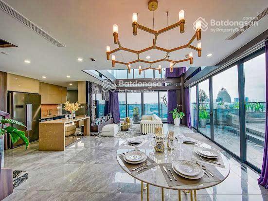Căn hộ 2 phòng ngủ noble crystal riverside  view sông đắt giá  sky garden