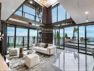 Căn hộ 2 phòng ngủ noble crystal riverside  view sông đắt giá  sky garden