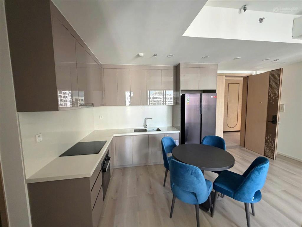 Độc quyền căn 2 phòng ngủ masteri full nội thất  view hồ bơi giá tts 4ty6 all in (bao sổ hồng)