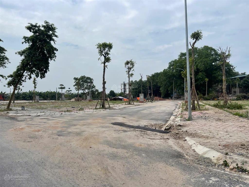 Bán đất đấu giá hàn lạc  phú thị  gia lâm  cực hiếm  giá chỉ 60tr/m
