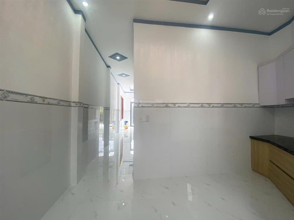 Cần bán nhà trung tâm long điền