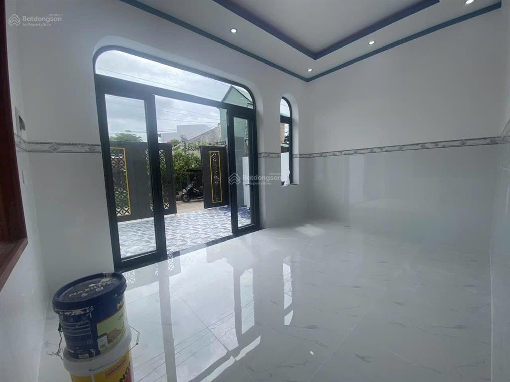 Cần bán nhà trung tâm long điền