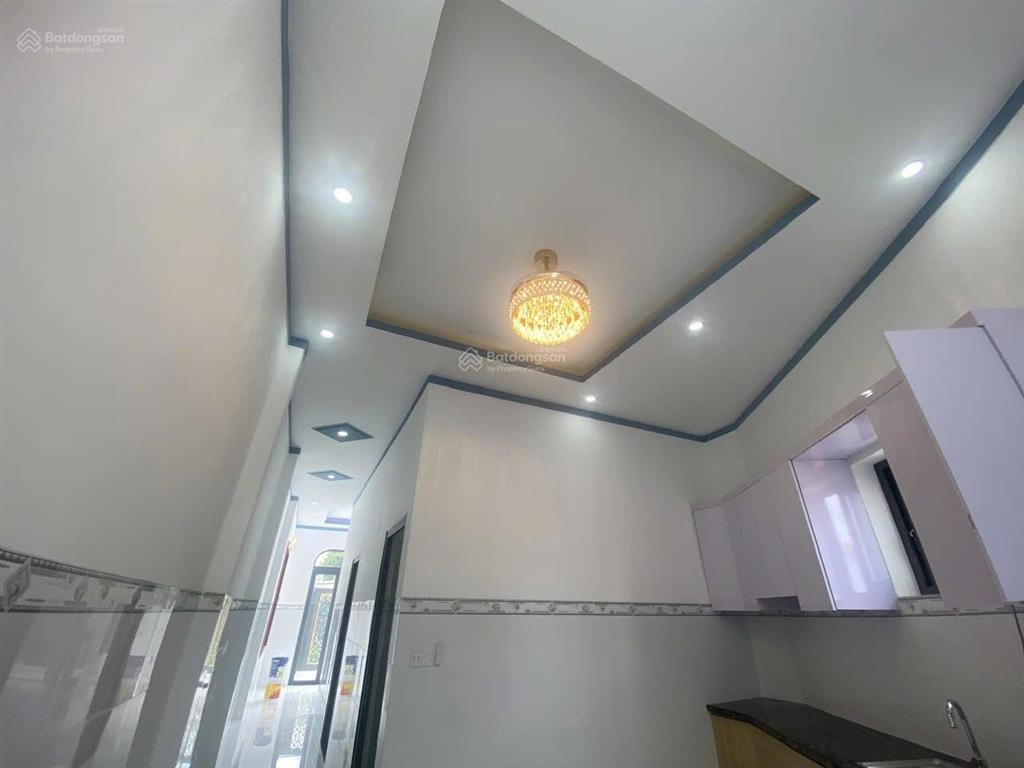 Cần bán nhà trung tâm long điền