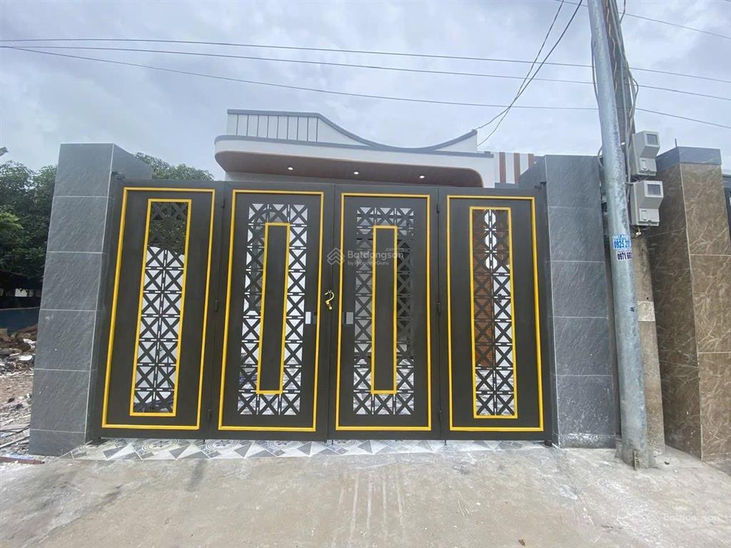 Cần bán nhà trung tâm long điền