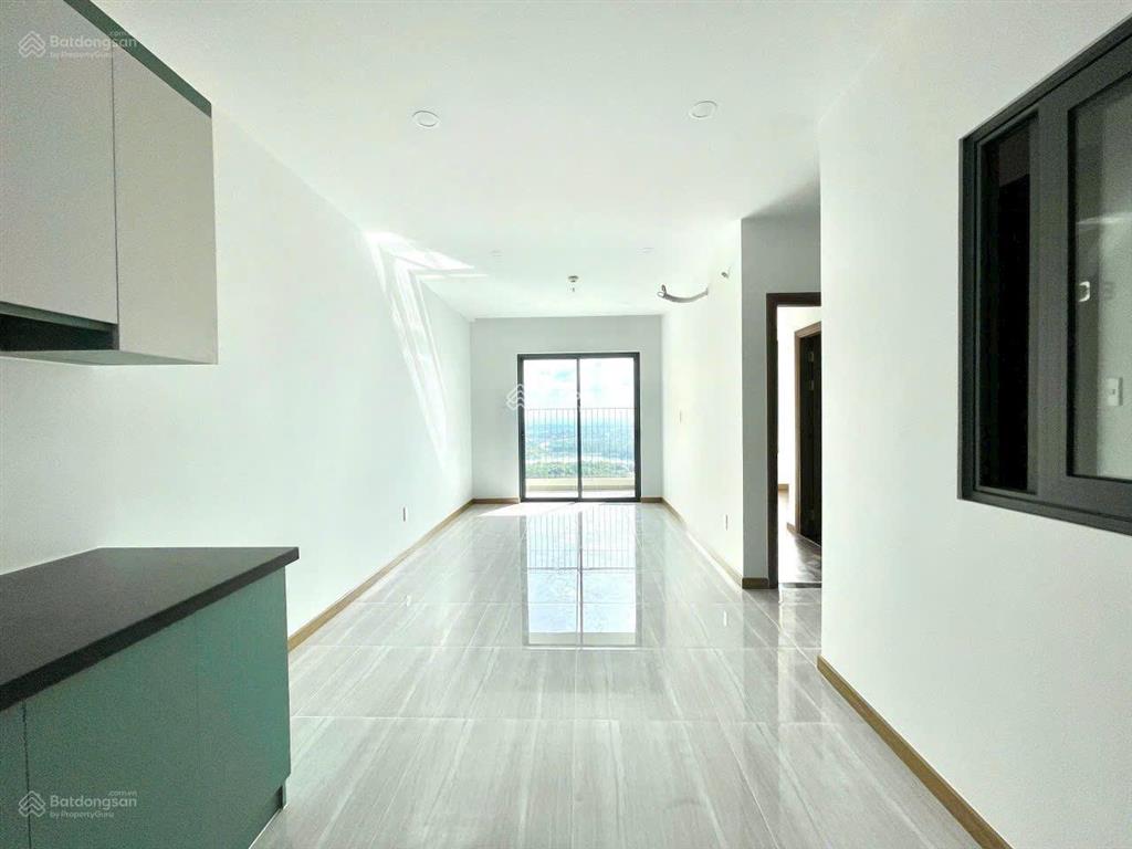 Bán gấp bcons green topaz  rẻ nhất khu bcons city  52m2  2pn 2wc giá 2.4 tỷ full thuế phí