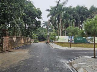 Giữa tt ngã 3 hàng đồi. gần các khu công nghiệp và nghỉ dưỡng, dân cư hiện hữu,giá f0