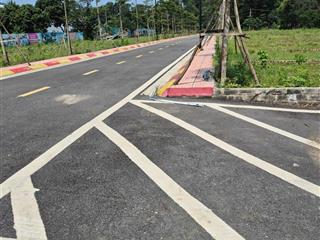 Bán đất 100m2 tại xã hòa thạch, 2,8 tỷ, mặt tiền 6m, ngõ 6m
