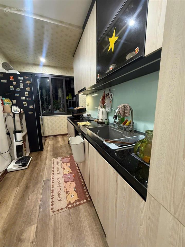 Chính chủ cần bán gấp tập thể tầng 5 ngõ 319 tam trinh