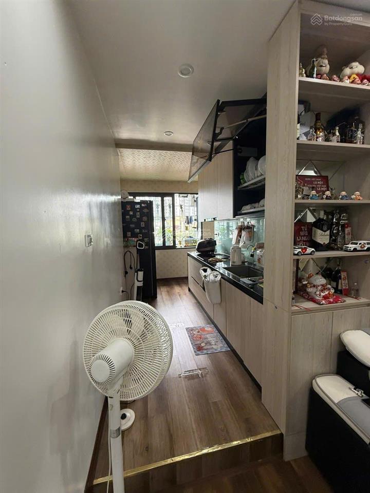 Chính chủ cần bán gấp tập thể tầng 5 ngõ 319 tam trinh