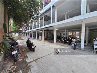 Tòa nhà thương mại 4.500m2  3 mặt tiền số 2733 phạm ngọc thạch & 208 pasteur quận 3  cho thuê !!