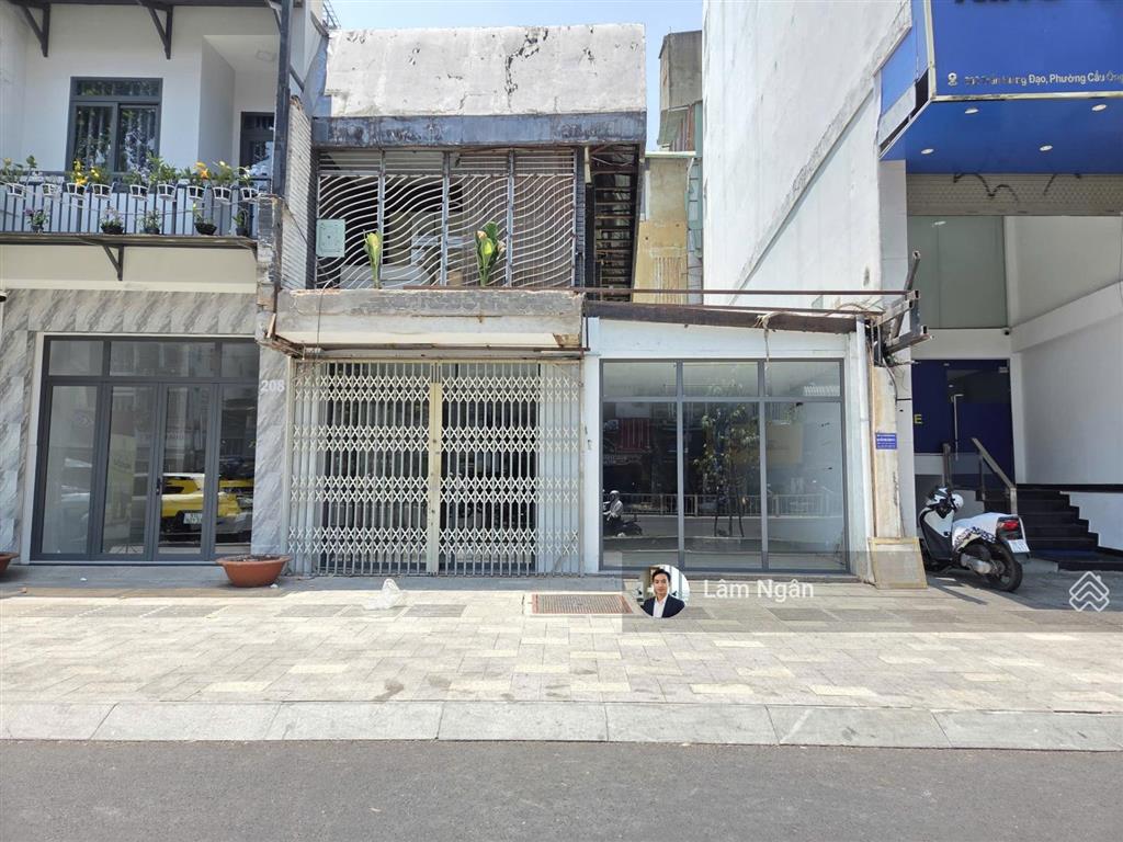 [8mx20m] nhà mặt tiền số 204206 trần hưng đạo, quận 1  ngay ngã tư cống quỳnh & hồ hảo hớn !!