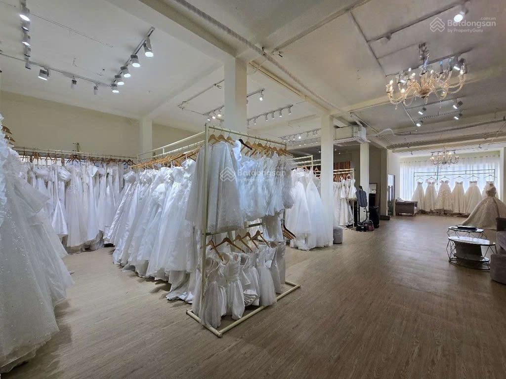 (12mx21m) nhà góc 3mt số 69 trần đình xu, phường cầu ông lãnh, quận 1  ngay ngã tư trần hưng đạo