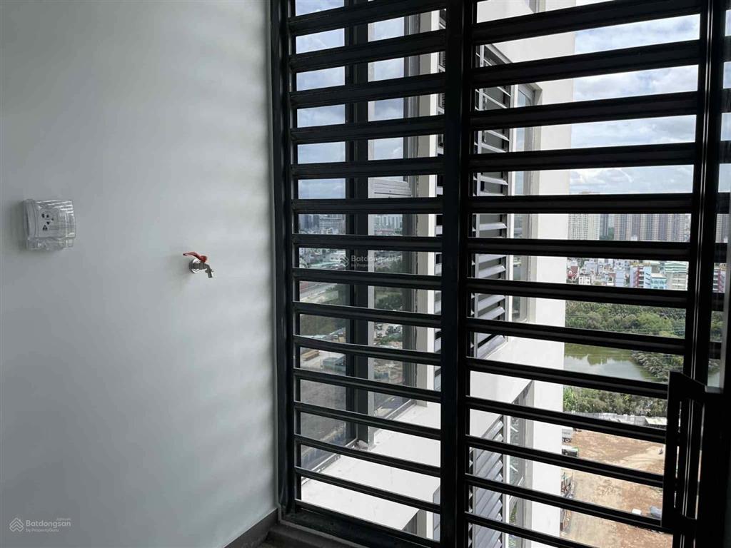 Eco green quận 7  2pn2wc căn góc 15,5 triệu