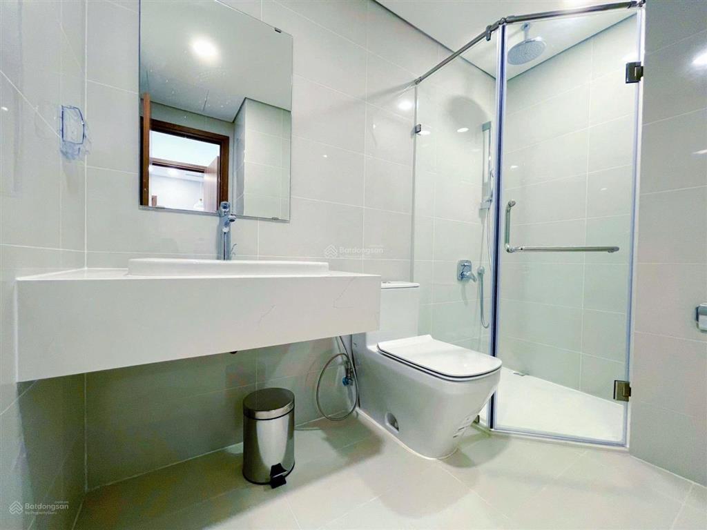 Bán căn hộ eco green  quận 7 giá siêu tốt  2pn 2wc full nội thất chỉ 5,5 tỷ