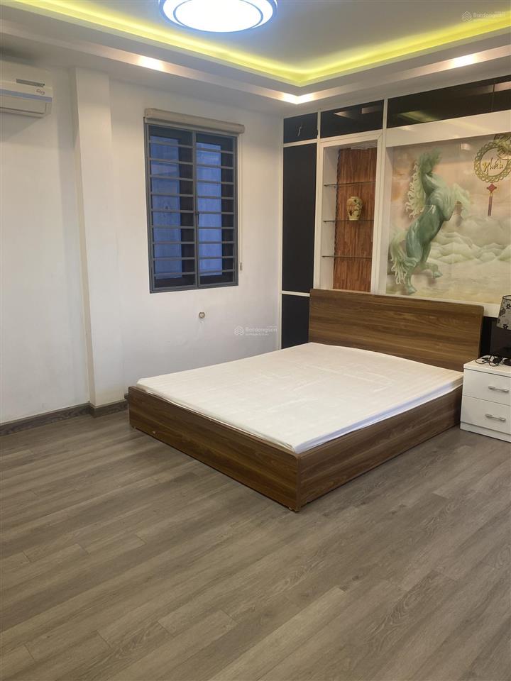 Chính chủ bán nhà 5 tầng ven hồ tây, trích sài, ô tô vào, cách hồ 10m giá tốt