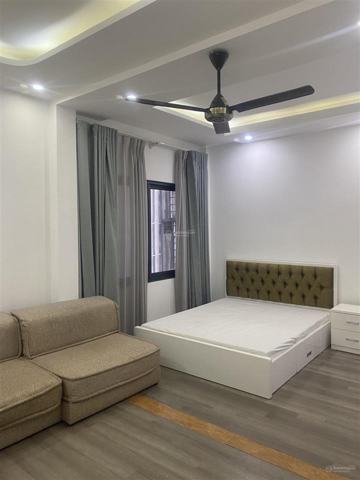 Chính chủ bán nhà 5 tầng ven hồ tây, trích sài, ô tô vào, cách hồ 10m giá tốt