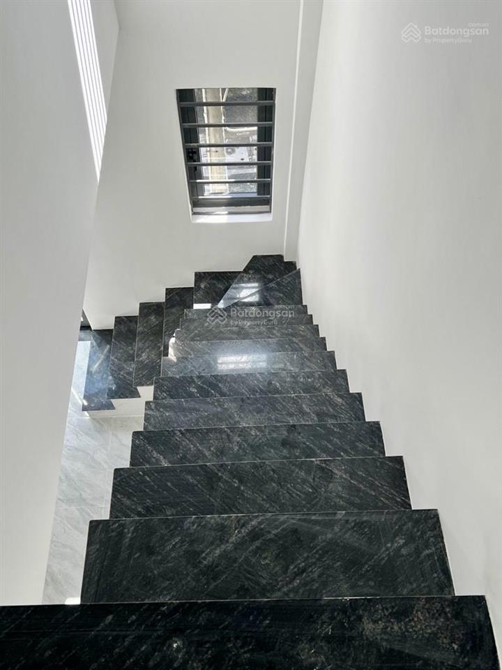 Nhà 2 mặt tiền hẻm xe hơi 16 chỗ giá chỉ 5 tỷ 500 triệu