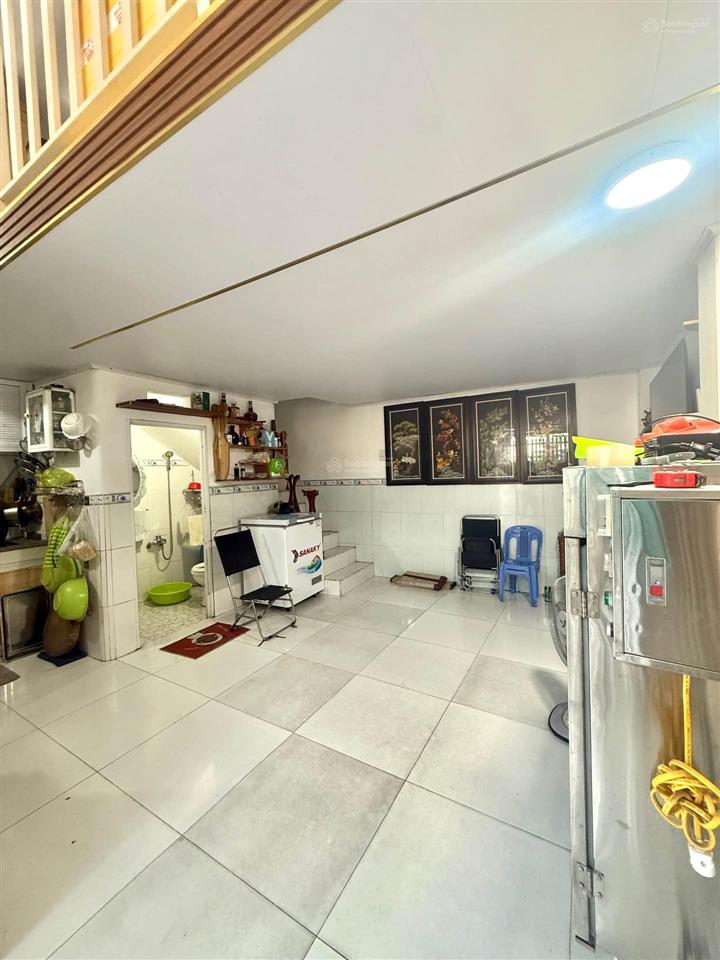 36tỷ  nhà 3 tầng, oto đỗ cửa, phước long, q9 (cũ)