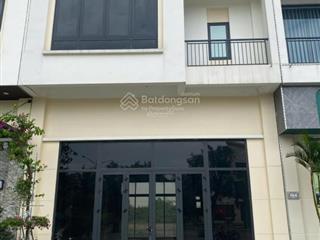 Bán gấp biệt thự song lập 135m lê duẩn mặt đường kinh doanh sầm uất.