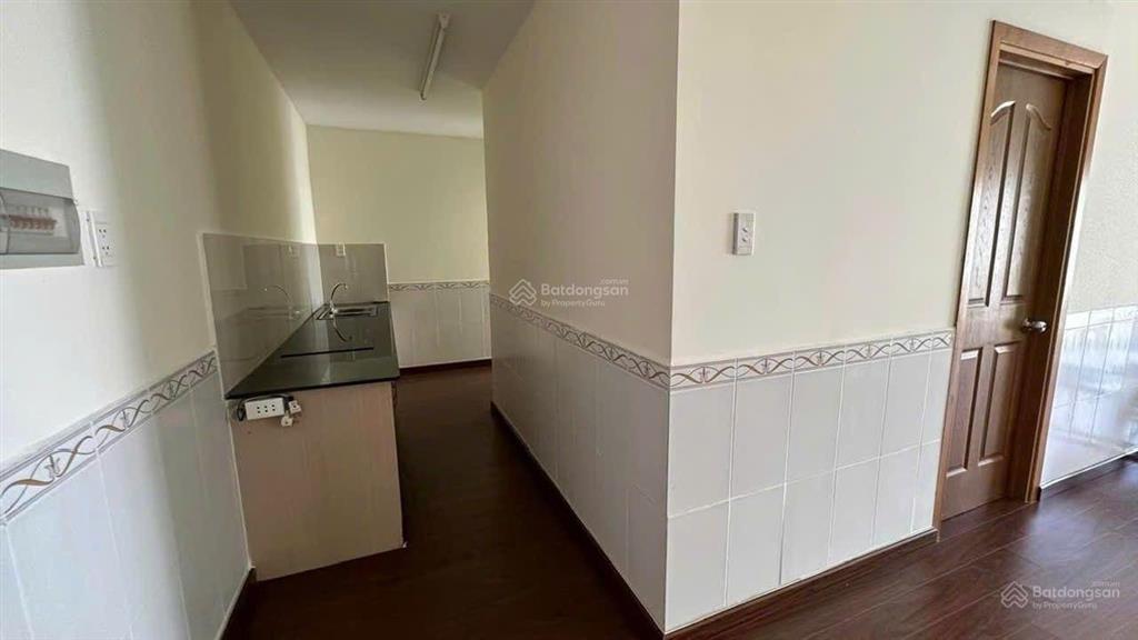 Bán gấp cc thanh bình 2pn 2wc giá chỉ 1,75 tỷ, 67,4m2. sàn ốp gỗ.