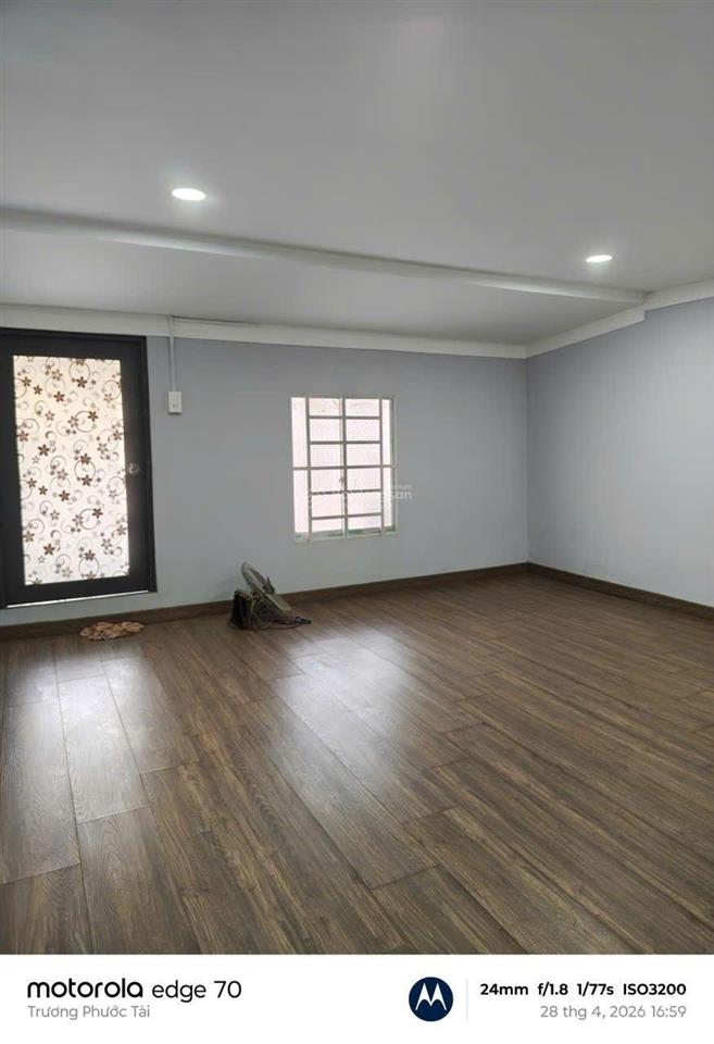 Nhà vi bằng 1 trệt 1 lầu giá chỉ 1,65 tỷ hóc môn