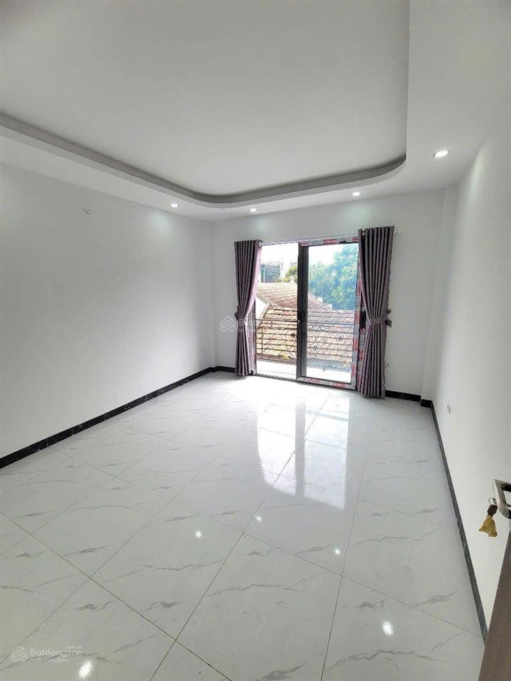 Chính chủ cần bán căn nhà diện tích 51m², xây 3 tầng, ô tô đỗ cách nhà chỉ