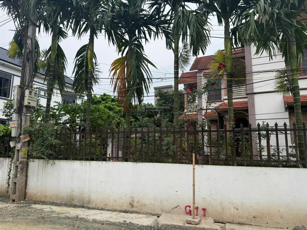 Chính chủ cần bán căn nhà diện tích 51m², xây 3 tầng, ô tô đỗ cách nhà chỉ