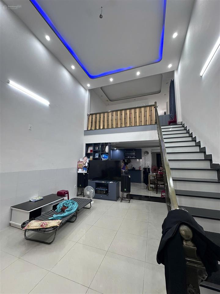 Bán nhà 2 mặt kiệt đà sơnô tô 7 chỗ vào đcsổ hồng sẵnnhà mới ở được 1,5 năm,nội thất full caocấp