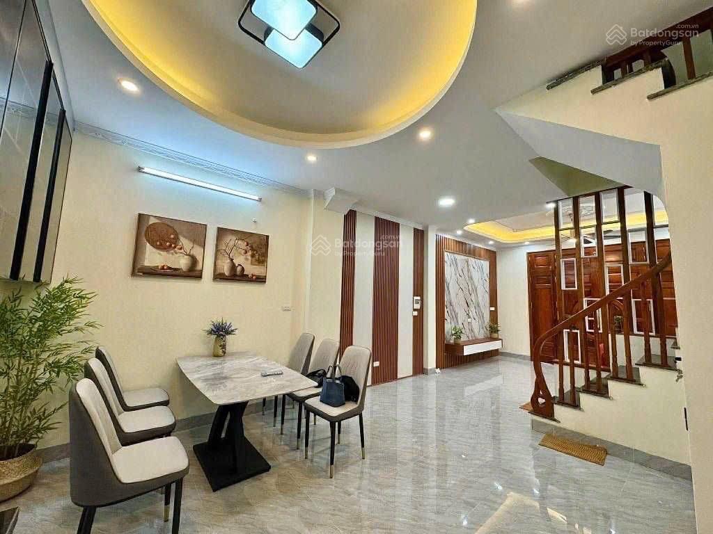 Bán gấp nhà trịnh văn bô lô góc 42m  6,x tỷ  ô tô chạy quanh nhà