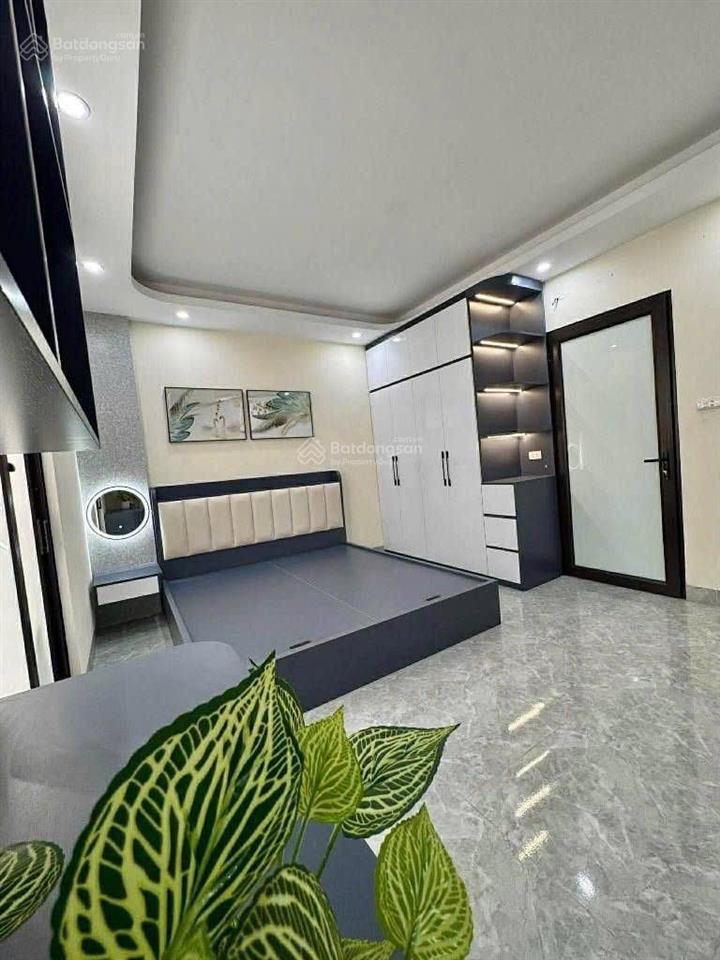 Bán gấp nhà trịnh văn bô lô góc 42m  6,x tỷ  ô tô chạy quanh nhà