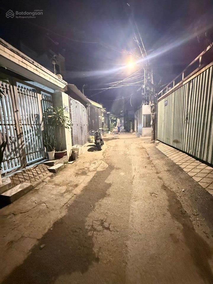 Nhà mặt tiền đường xe hơi tránh 4mx23m  shr thông nguyễn văn quá  kênh tham lương  chỉ 5.7 tỷ