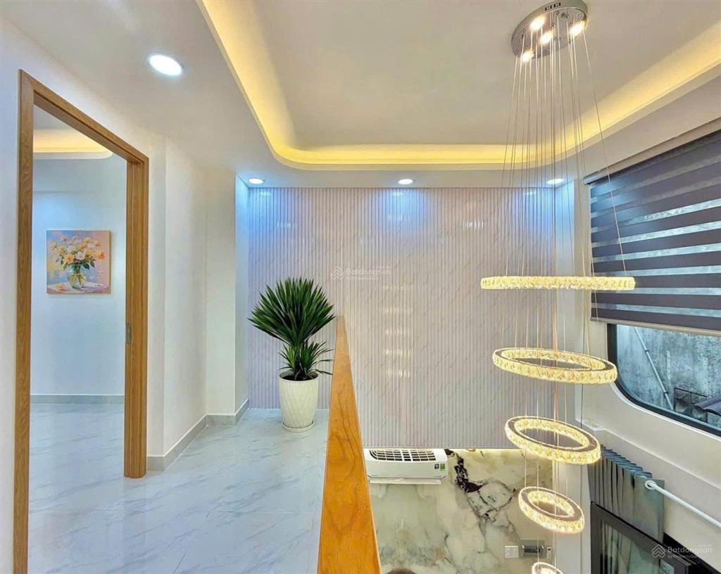 Tôi cần bán gấp nhà ở vòng xoay điện biên phủ  54.5m2  sổ hồng riêng chính chủ tên tôi