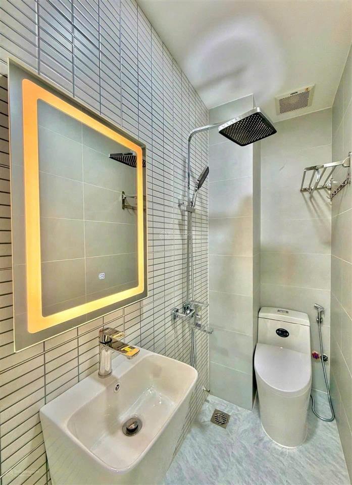 Tôi cần bán gấp nhà ở vòng xoay điện biên phủ  54.5m2  sổ hồng riêng chính chủ tên tôi