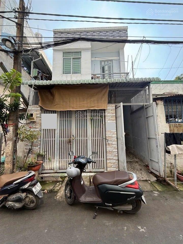 Chủ gấp bán giảm 4 tỷ còn 8.6 tỷ. nhà 2 tầng 120m mặt tiền chợ tam hà thủ đức