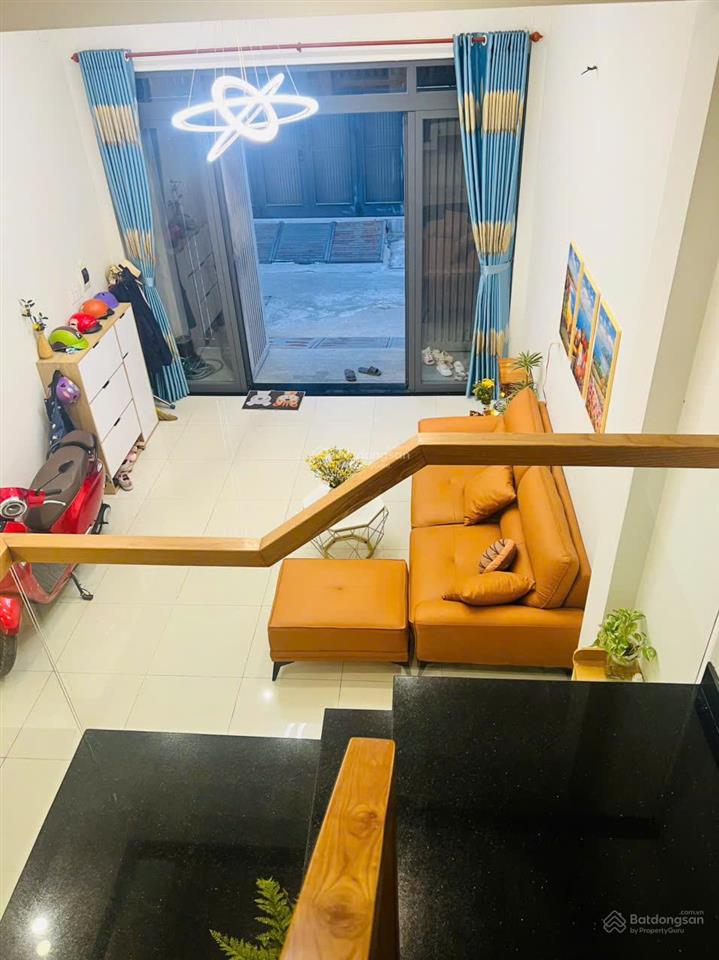 Bán nhà 3 tầng cây keo giá tốt khu vực  thủ đức